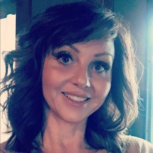 Meet your Posher, Lea